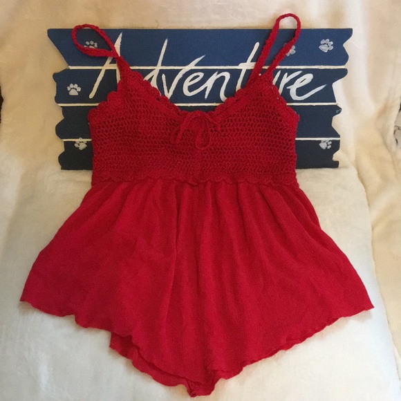 No Boundaries Tops - Red crochet top